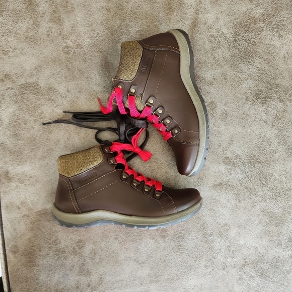 Timberland Eastland Bethanie Bootie - Picture 2 of 8